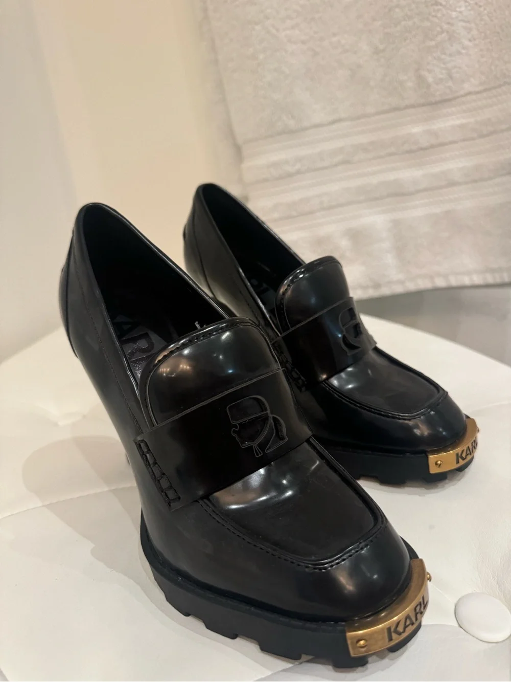 Karl Lagerfeld Black Leather Loafers with Gold Plate